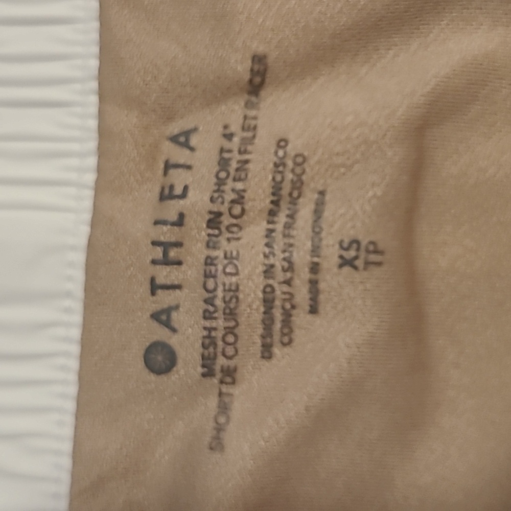 Athleta Mesh Racer Run Short XS - Picture 3 of 6